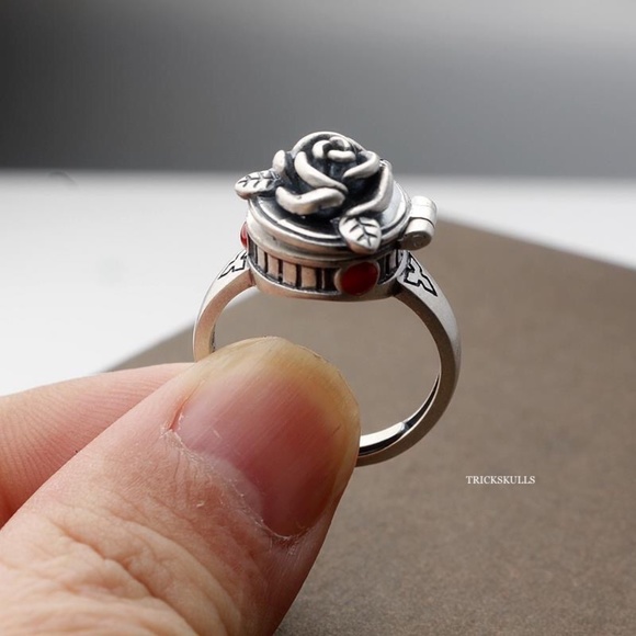Rose Box Poison Pill Secret Compartment Open Adjustable Modern Retro Ring - Picture 5 of 11